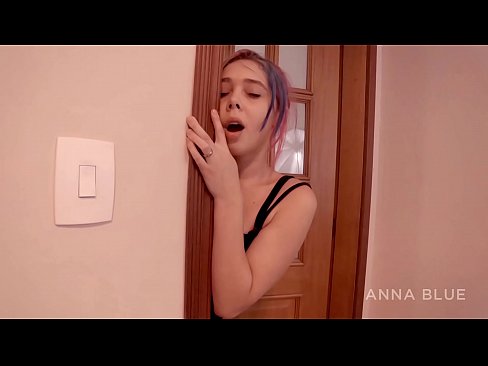 ❤️ Nilirudi kwa kaka yangu. Nilifanya mapenzi na mpenzi wake. malipo ya wasagaji. ☑  ❌